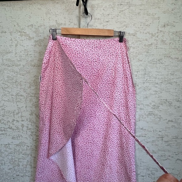 Honolua Surf Co Pink Floral Wrap Skirt Sz M Midi Ditzy Prairie Cottagecore - Picture 10 of 15